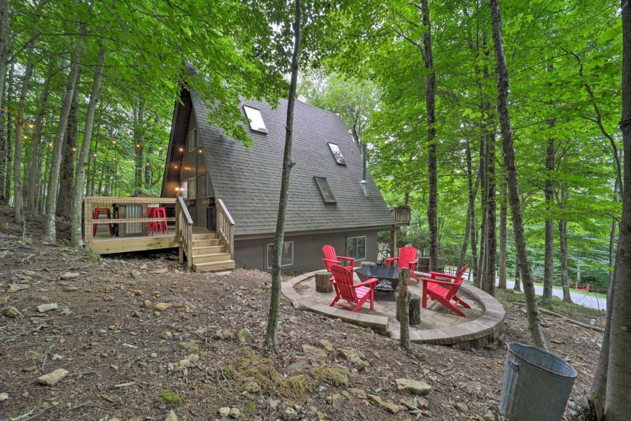 A-Frame Cabin With Hot Tub 1 Mi To Beech Mountain! Eksteriør bilde